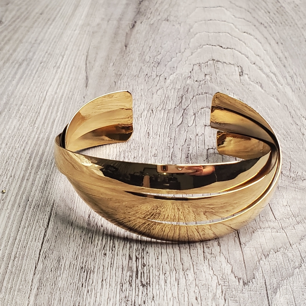 Stainless steel bracelete
